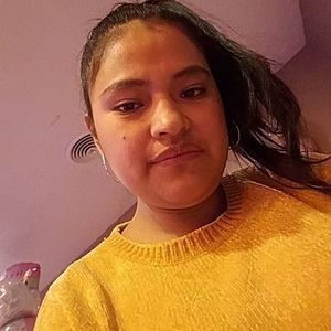 Meet your Posher, Alma